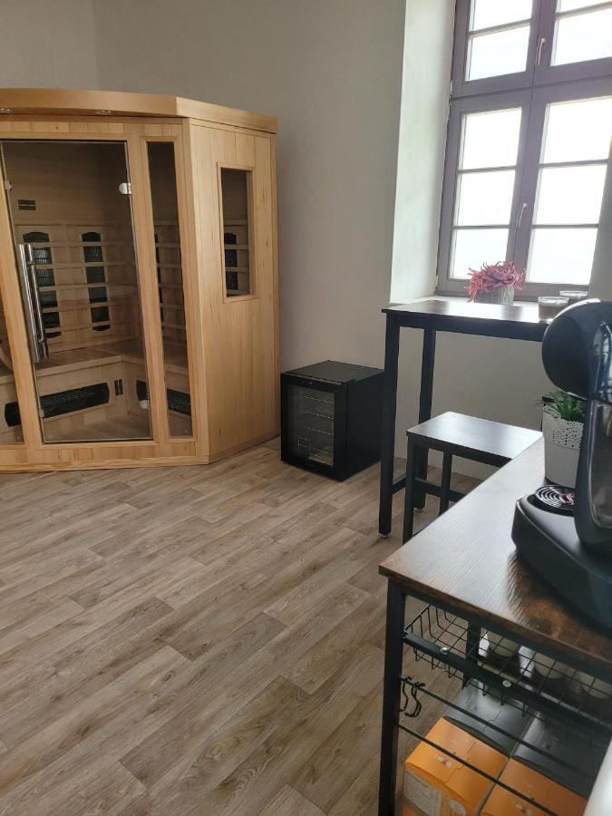 Chateau Moravany - Apartmany, Teepee A Wellness Ronow an der Doubrava Εξωτερικό φωτογραφία